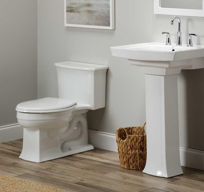 Asiento para sanitario Paramont™ extra grande color blanco de plástico con Permajuste™ ajusta a sanitarios redondos y alargados