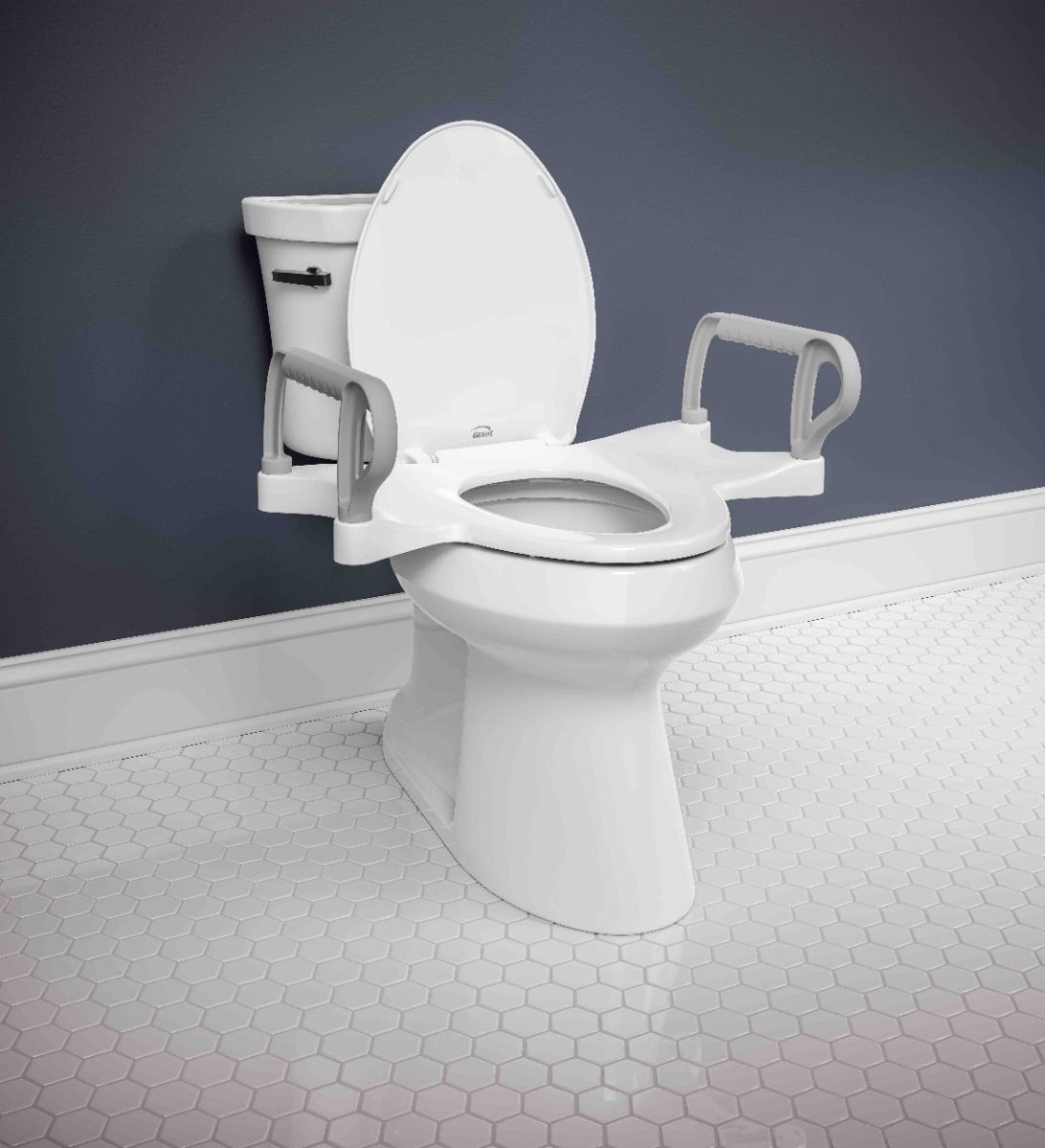 Assist™ Asiento Sanitario Premium con Altura Estándar + Brazos de Soporte